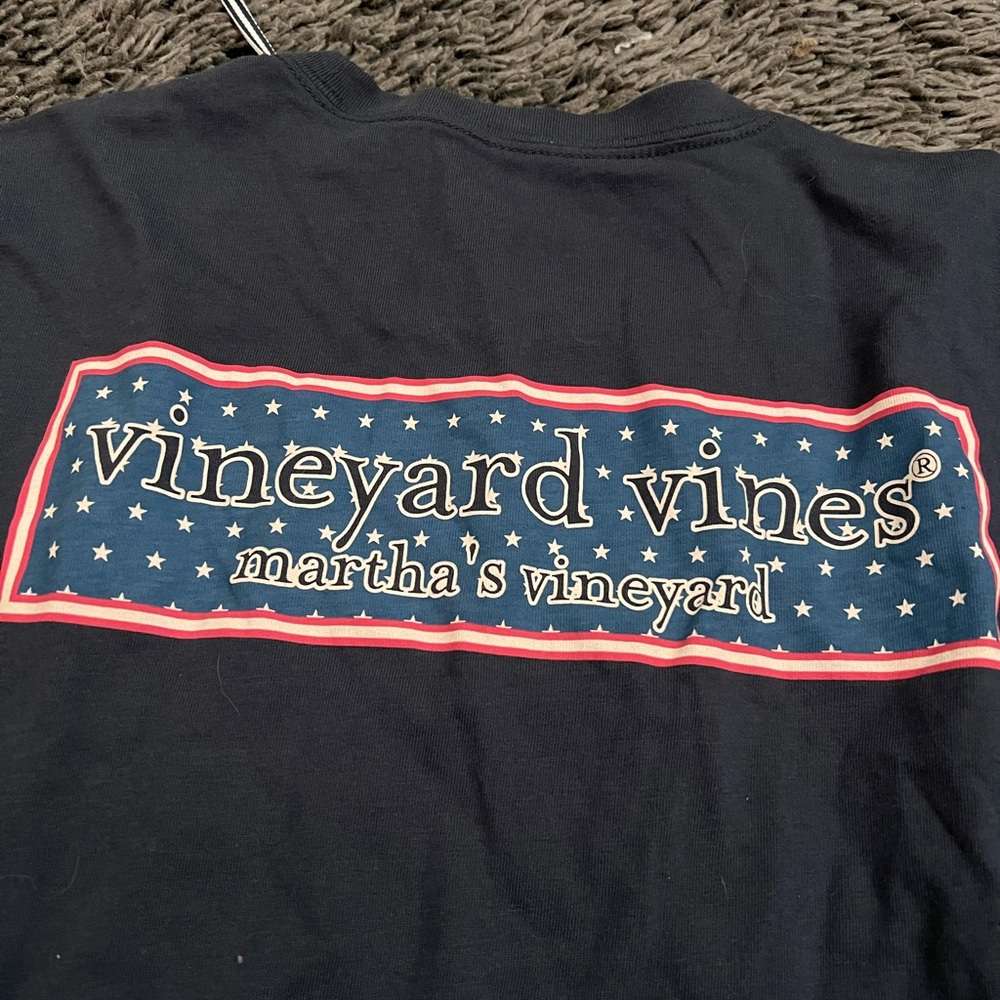 Brand new vineyard vines t shirt size medium